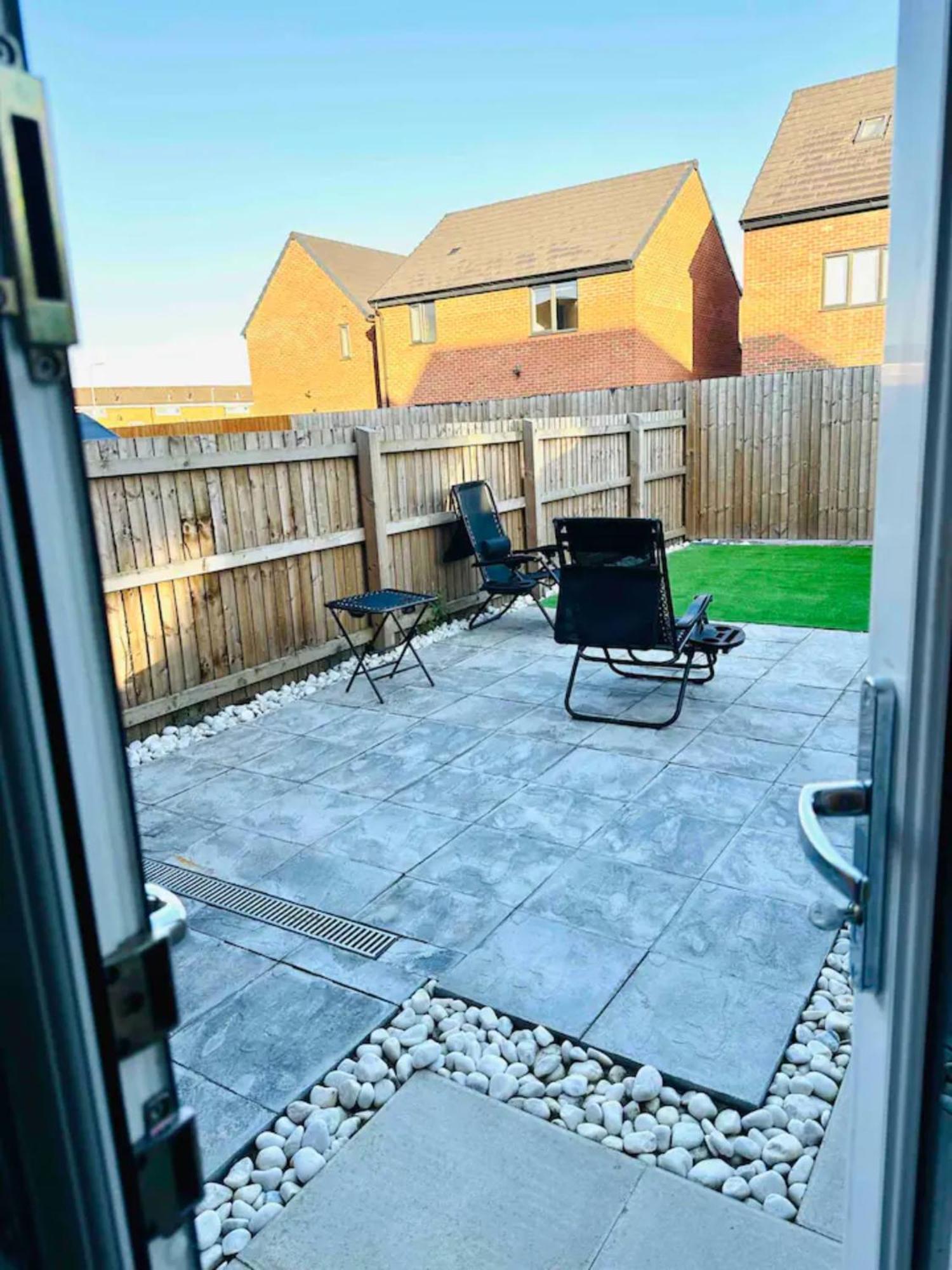 Stunning Private Room In A Home - Bathroom & Parking! Salford  Exteriér fotografie